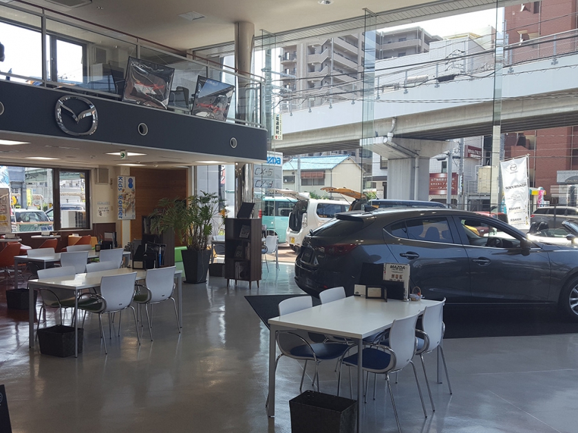 ㈱マツダオートザム海田 本社 5枚目