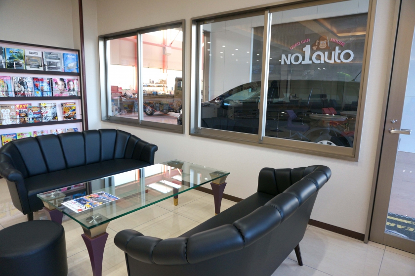 ㈱ナンバーワンオート 本社 4枚目